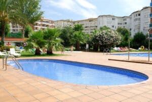 hiszpania costa brava surf mar hotel brodzik