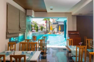 Mediterranean-Resort-jadalnia