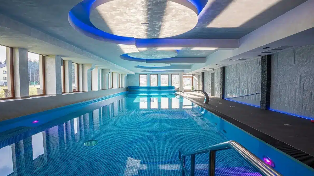 basen-i-spa- grand limba